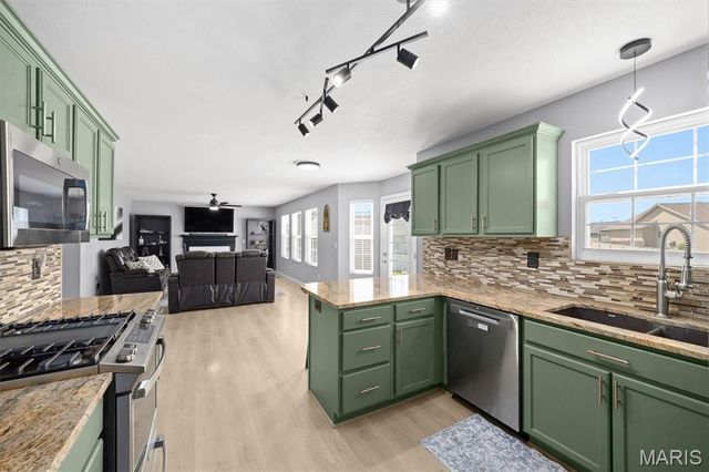 6 Coolidge Court, Troy, IL 62294