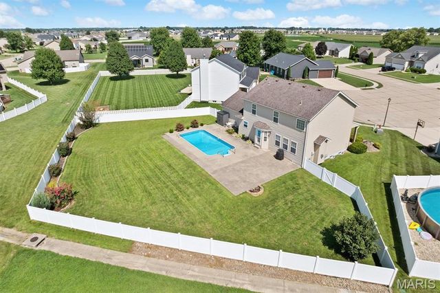 6 Coolidge Court, Troy, IL 62294