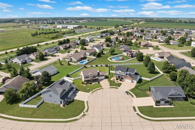 6 Coolidge Court, Troy, IL 62294