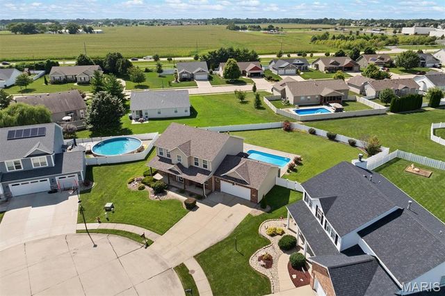 6 Coolidge Court, Troy, IL 62294