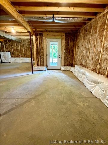 3599 Old Vincennes Road, Floyds Knobs, IN 47119