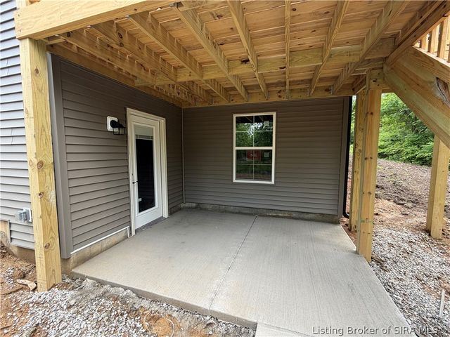 3599 Old Vincennes Road, Floyds Knobs, IN 47119