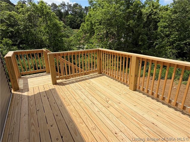 3599 Old Vincennes Road, Floyds Knobs, IN 47119