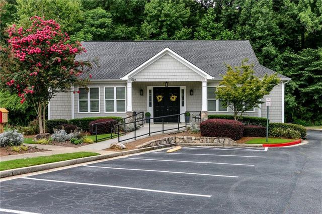 656 Goldenwood Court, Powder Springs, GA 30127