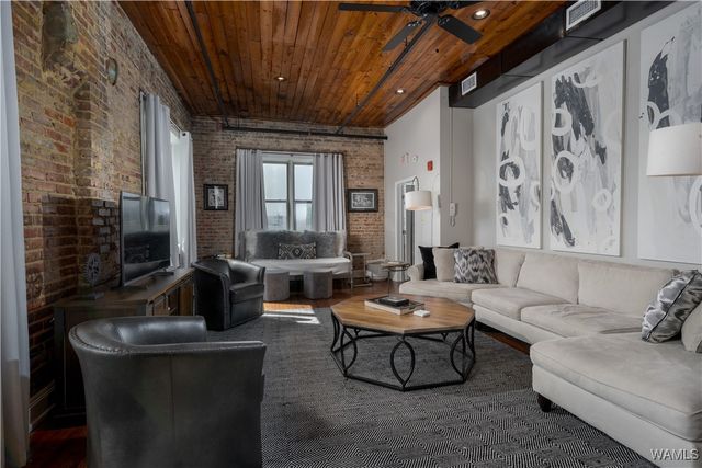 2504 7th, Tuscaloosa, AL 35401