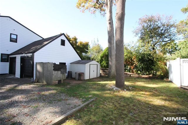 380 Lincoln Avenue, Hawthorne, NJ 07506