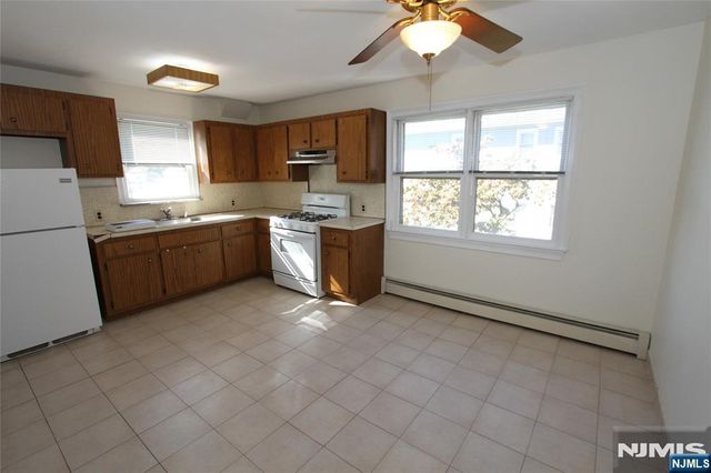 380 Lincoln Avenue, Hawthorne, NJ 07506