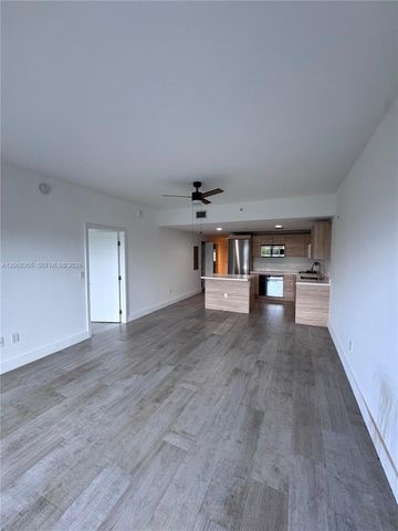 16385 Biscayne Boulevard 305, North Miami Beach, FL 33160