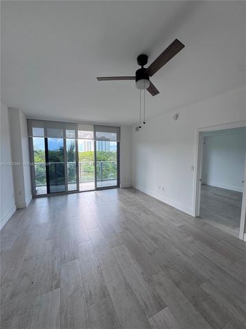 16385 Biscayne Boulevard 305, North Miami Beach, FL 33160