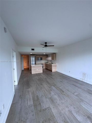 16385 Biscayne Boulevard 305, North Miami Beach, FL 33160