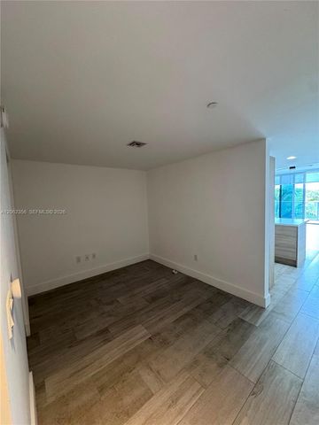 16385 Biscayne Boulevard 305, North Miami Beach, FL 33160