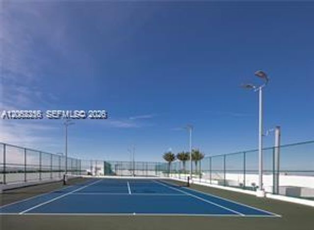16385 Biscayne Boulevard 305, North Miami Beach, FL 33160