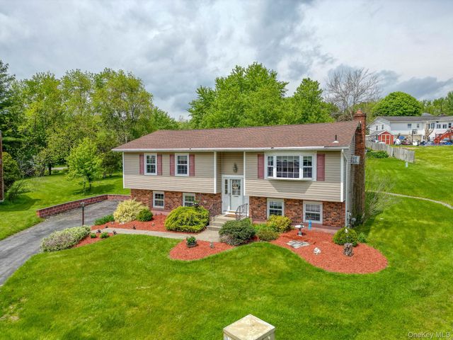 11 Alden Court, Fishkill, NY 12524