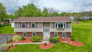 11 Alden Court, Fishkill, NY 12524