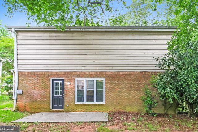 2112 Golfview Drive SE, Conyers, GA 30013