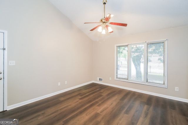 2112 Golfview Drive SE, Conyers, GA 30013