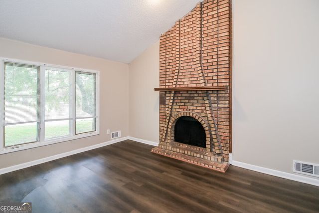 2112 Golfview Drive SE, Conyers, GA 30013