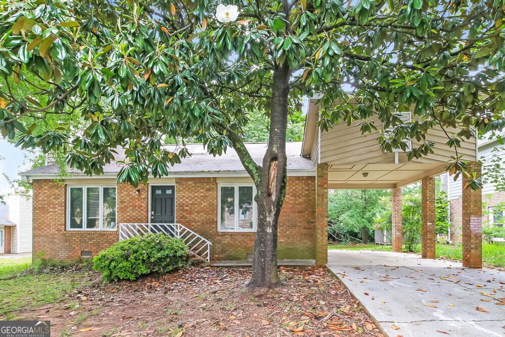 2112 Golfview Drive SE, Conyers, GA 30013