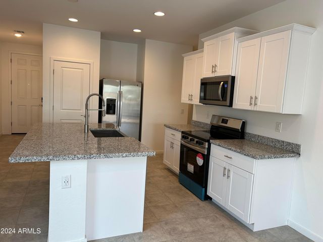 4385 W Allen Street, Laveen, AZ 85339