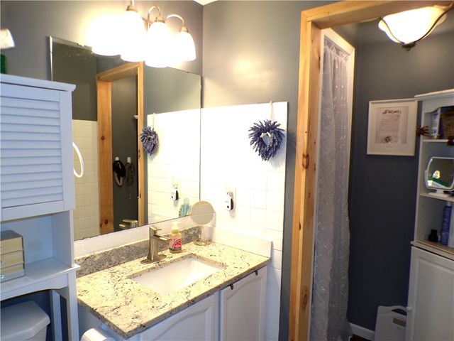 14 Flower Dale Drive, Greece, NY 14626