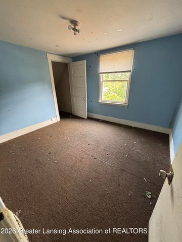 1515 Linval Street, Lansing, MI 48910