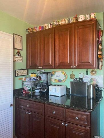 61-20 Grand Central Parkway C 705, Forest Hills, NY 11375