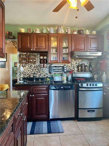 61-20 Grand Central Parkway C 705, Forest Hills, NY 11375