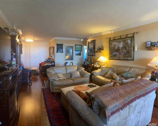 61-20 Grand Central Parkway C 705, Forest Hills, NY 11375