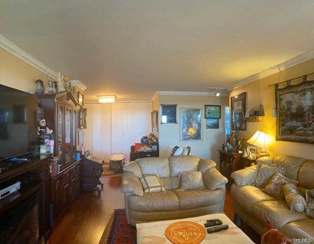 61-20 Grand Central Parkway C 705, Forest Hills, NY 11375
