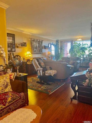 61-20 Grand Central Parkway C 705, Forest Hills, NY 11375