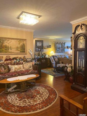 61-20 Grand Central Parkway C 705, Forest Hills, NY 11375