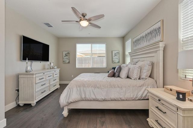 7024 Starburst Ln, Roseville, CA 95747