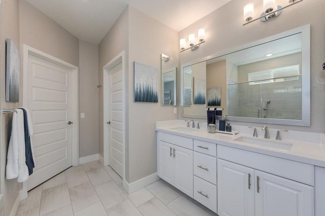 7024 Starburst Ln, Roseville, CA 95747