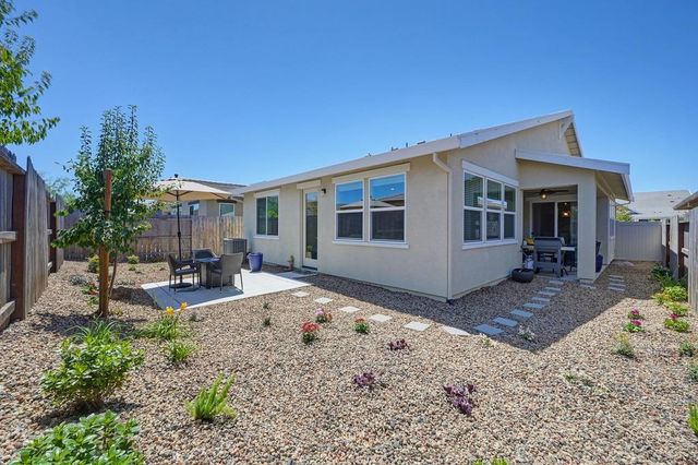 7024 Starburst Ln, Roseville, CA 95747