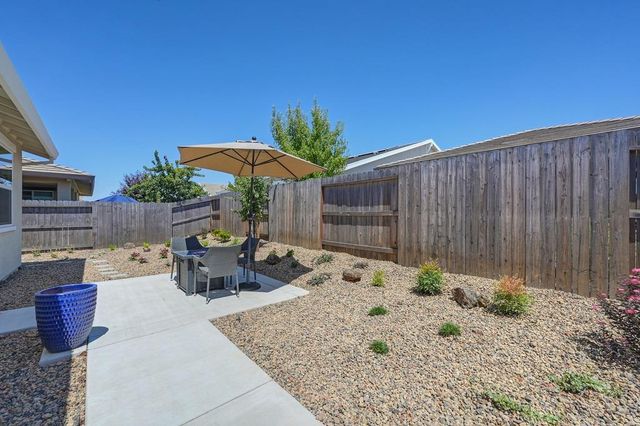 7024 Starburst Ln, Roseville, CA 95747