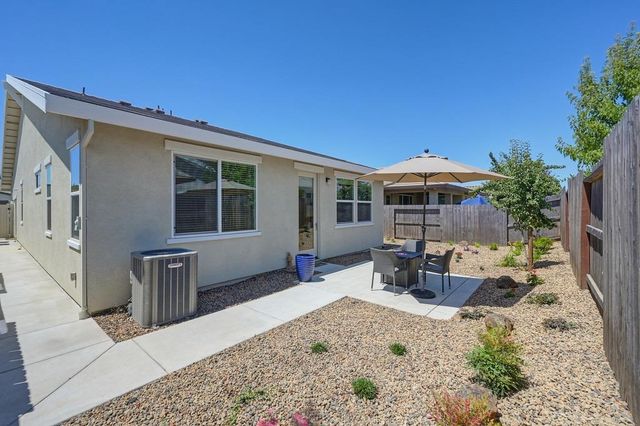 7024 Starburst Ln, Roseville, CA 95747