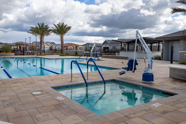 7024 Starburst Ln, Roseville, CA 95747