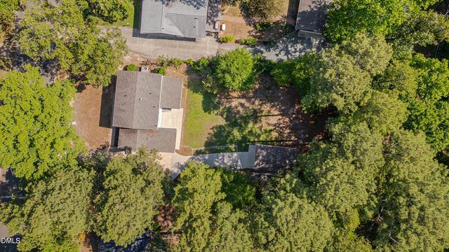 410 Colony Woods Drive, Chapel Hill, NC 27517