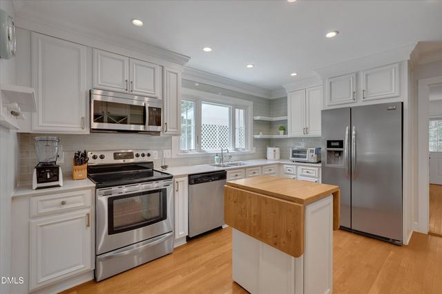 410 Colony Woods Drive, Chapel Hill, NC 27517