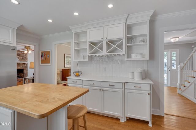 410 Colony Woods Drive, Chapel Hill, NC 27517