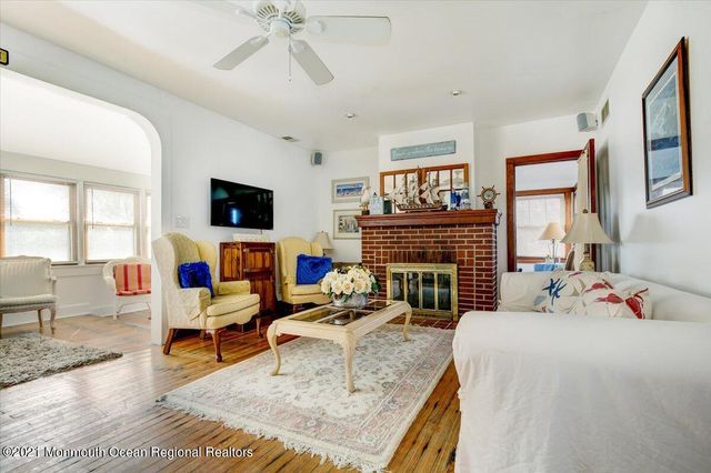 15 Riverview Road, Monmouth Beach, NJ 07750