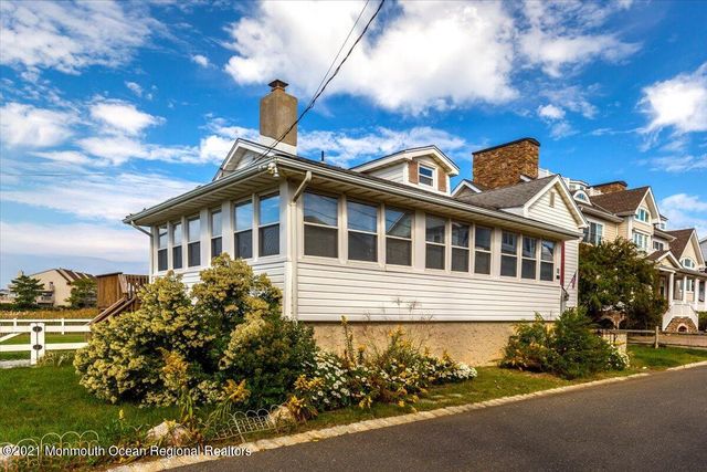 15 Riverview Road, Monmouth Beach, NJ 07750