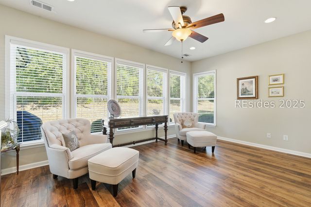 25 Rolling River Dr, Bluffton, SC 29910