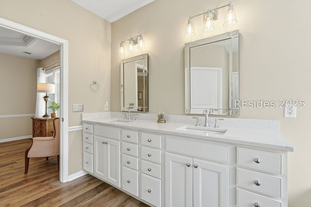 25 Rolling River Dr, Bluffton, SC 29910