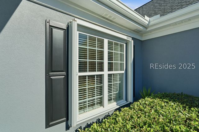 25 Rolling River Dr, Bluffton, SC 29910