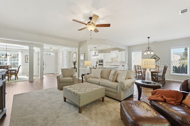 25 Rolling River Dr, Bluffton, SC 29910