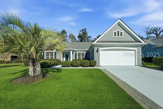 25 Rolling River Dr, Bluffton, SC 29910