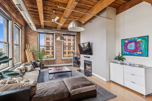 400 S Green Street 305, Chicago, IL 60607