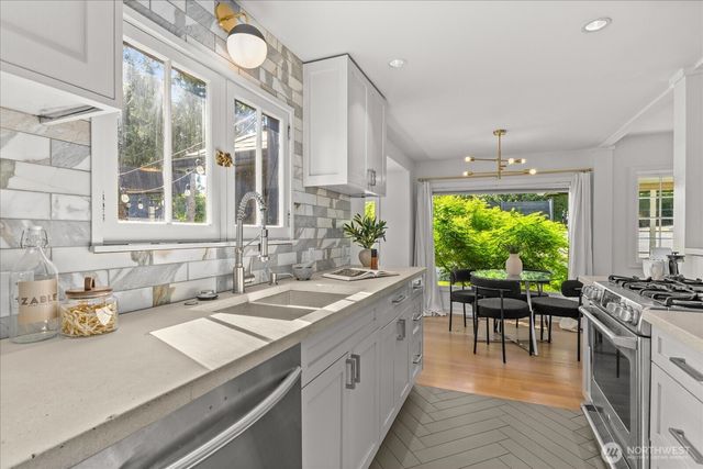 4010 NE 95th Street, Seattle, WA 98115