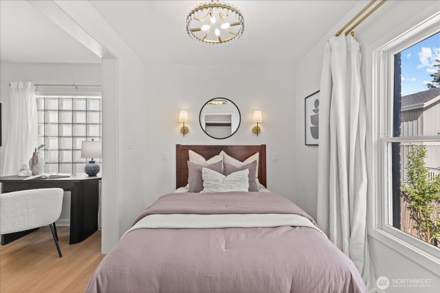 4010 NE 95th Street, Seattle, WA 98115